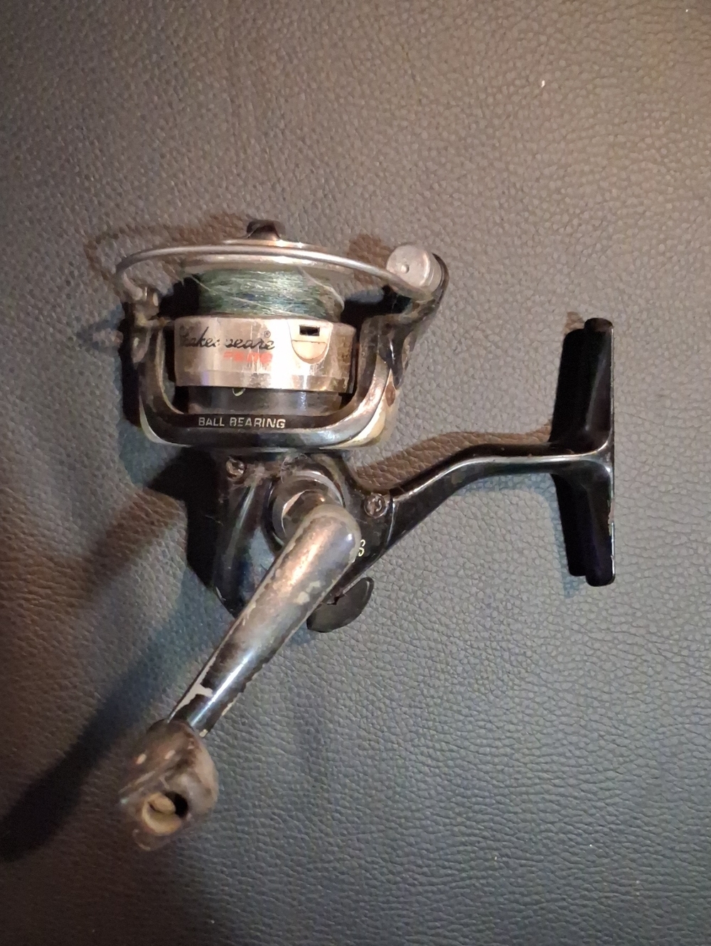 Shakespeare 2500 Spinning Fishing Reel